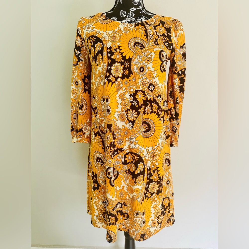 Vintage style 60’s/70’s yellow floral print dress